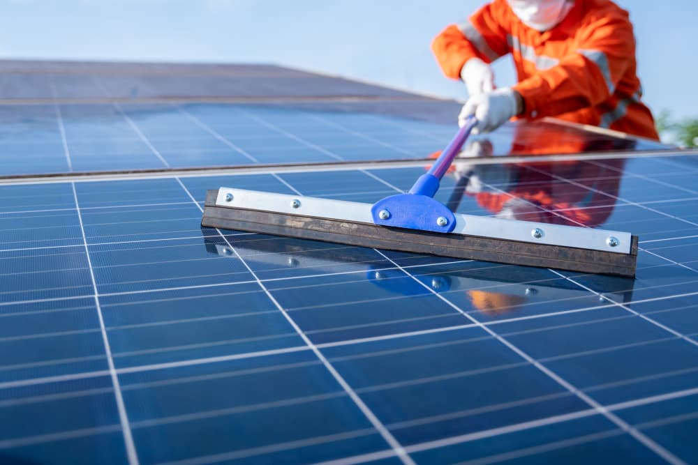 Nettoyage panneaux photovoltaïques